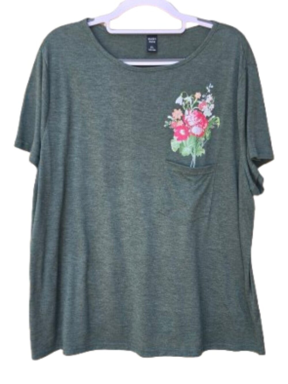 Emery Rose Plus Green T-Shirt Floral Pocket Print Short Sleeves
